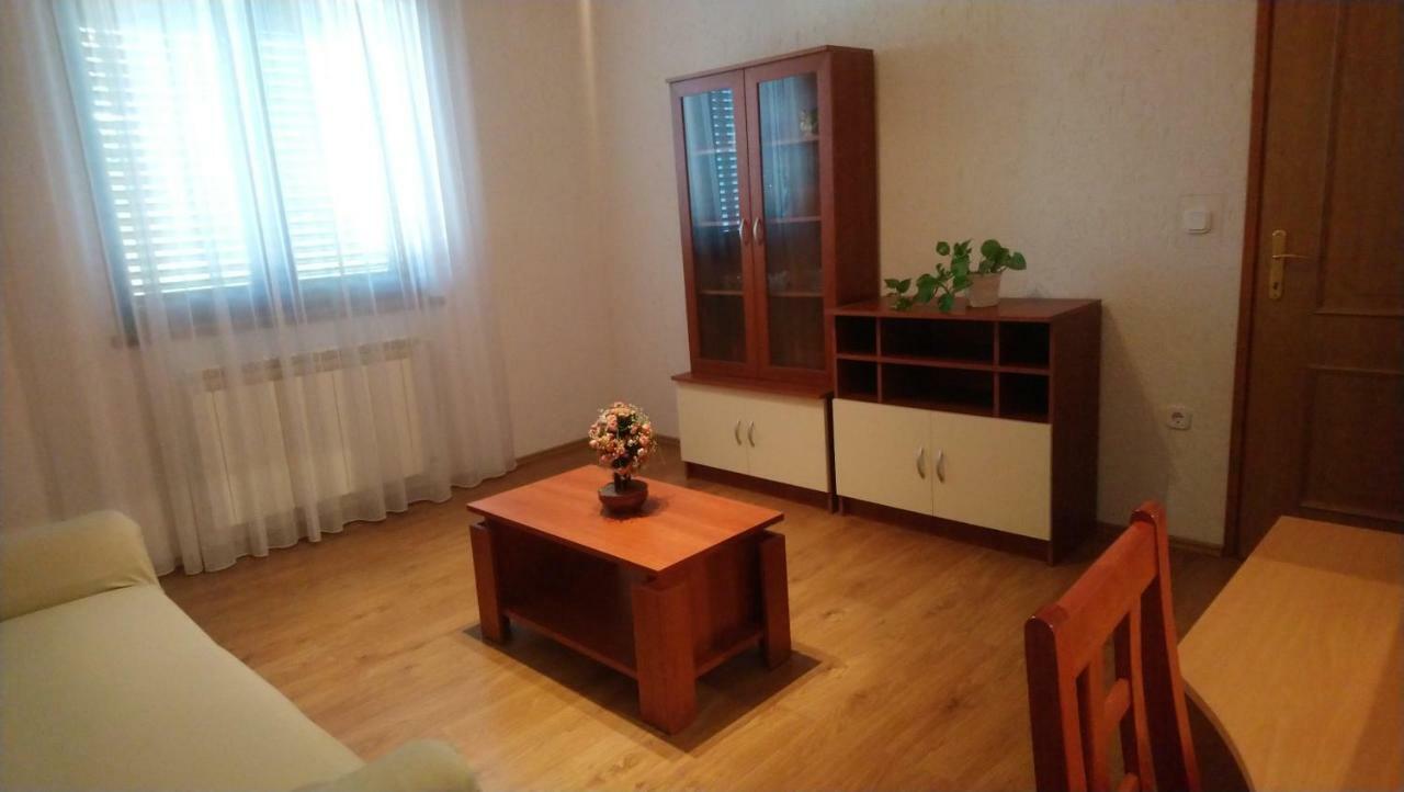Apartman Dino Tar-Vabriga Luaran gambar