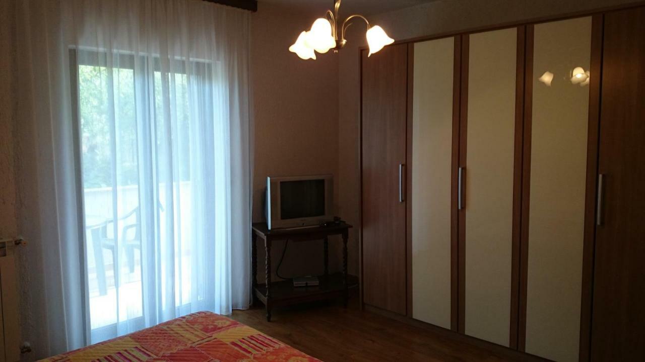 Apartman Dino Tar-Vabriga Luaran gambar